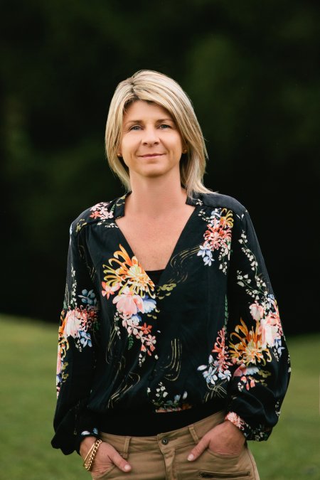 Julie Carruthers